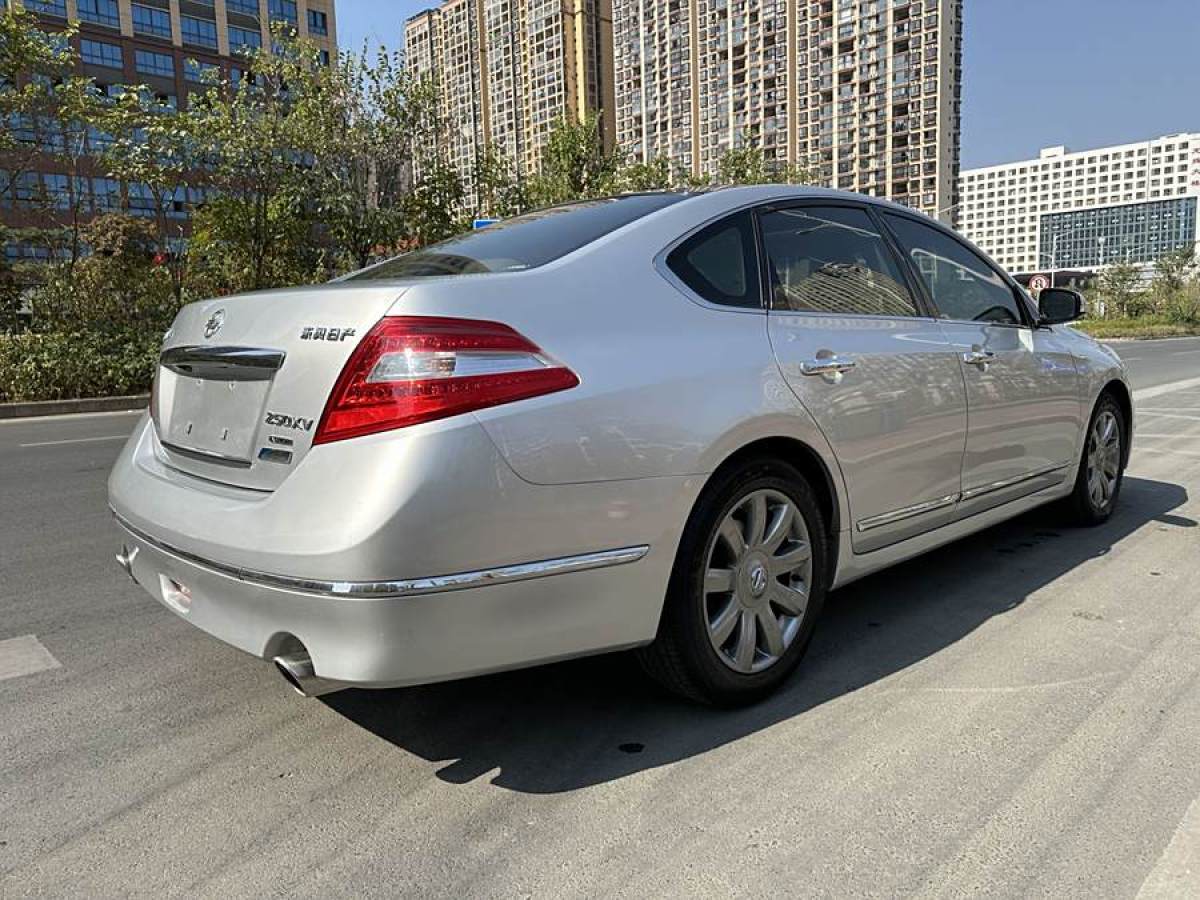 日產(chǎn) 天籟  2008款 公爵 2.5L XV尊雅版圖片