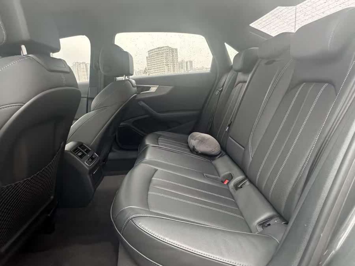奧迪 奧迪A4L  2023款 40 TFSI quattro 豪華動(dòng)感型圖片