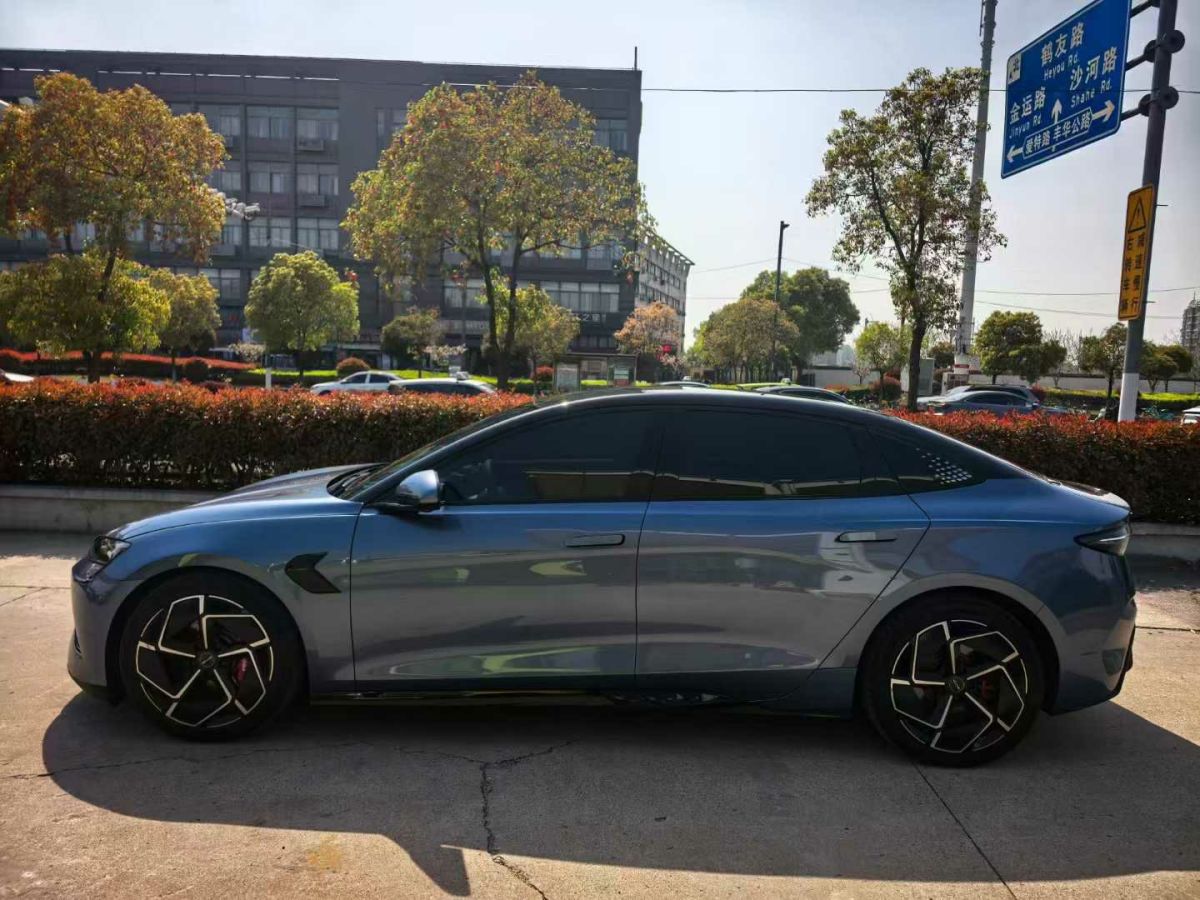 比亞迪 海豹  2022款 700km 長(zhǎng)續(xù)航后驅(qū)版圖片