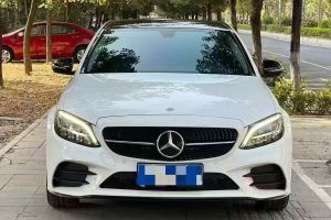 奔馳C級 奔馳 C 300 L 運(yùn)動版