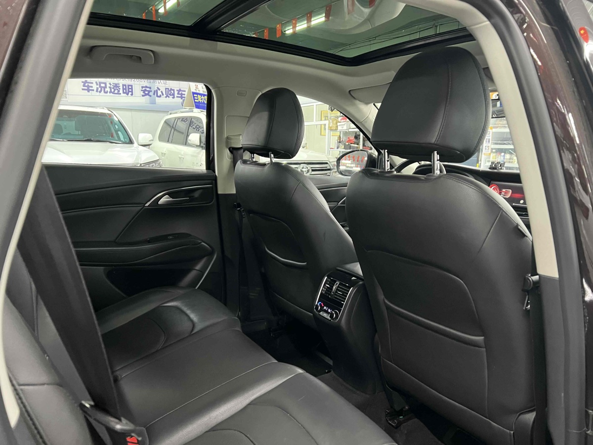 寶沃 BX7  2018款  28T 兩驅(qū)舒適型 5座 國VI圖片