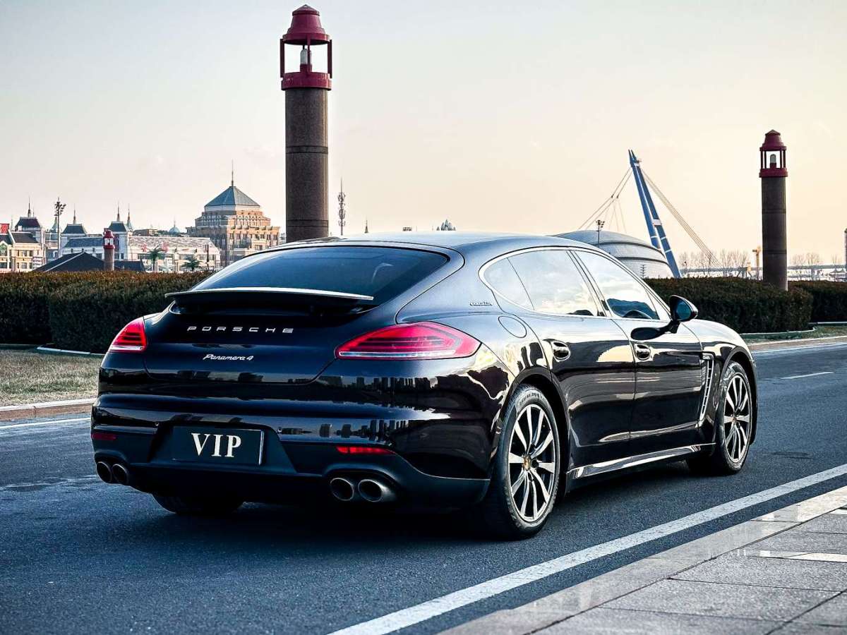 保時(shí)捷 Panamera  2016款 Panamera 4 Executive Edition 3.0T圖片