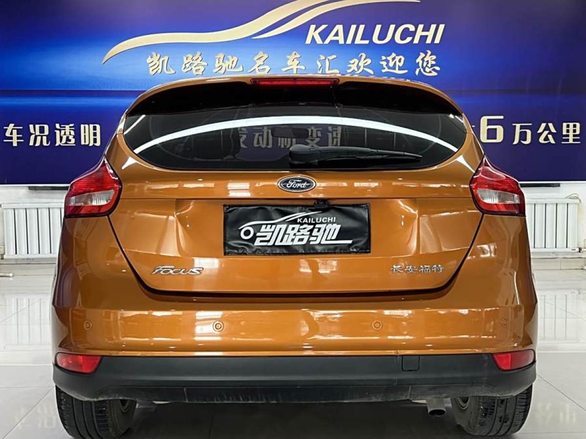 福特 ?？怂? 2015款 兩廂 1.6L 自動風尚型圖片