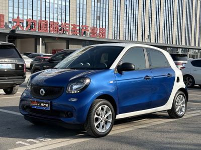 2019年4月 smart forfour 1.0L 52千瓦靈動版圖片