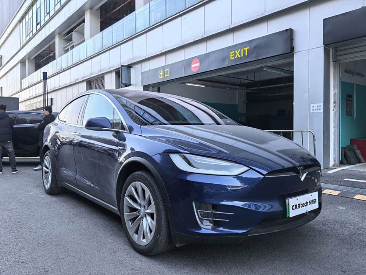 特斯拉 Model X  2016款 Model X 75D圖片