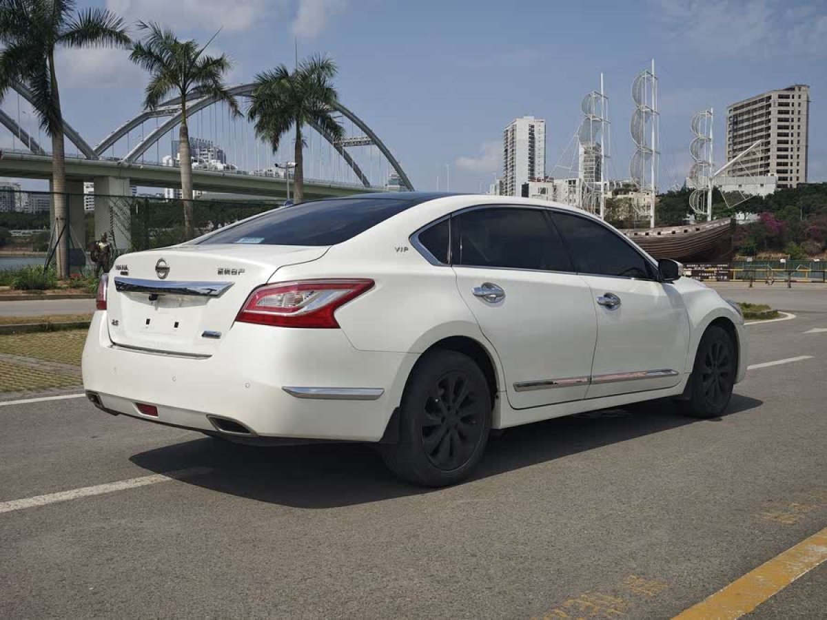 日產(chǎn) 天籟  2015款 公爵 2.5L XV歐冠尊雅版圖片