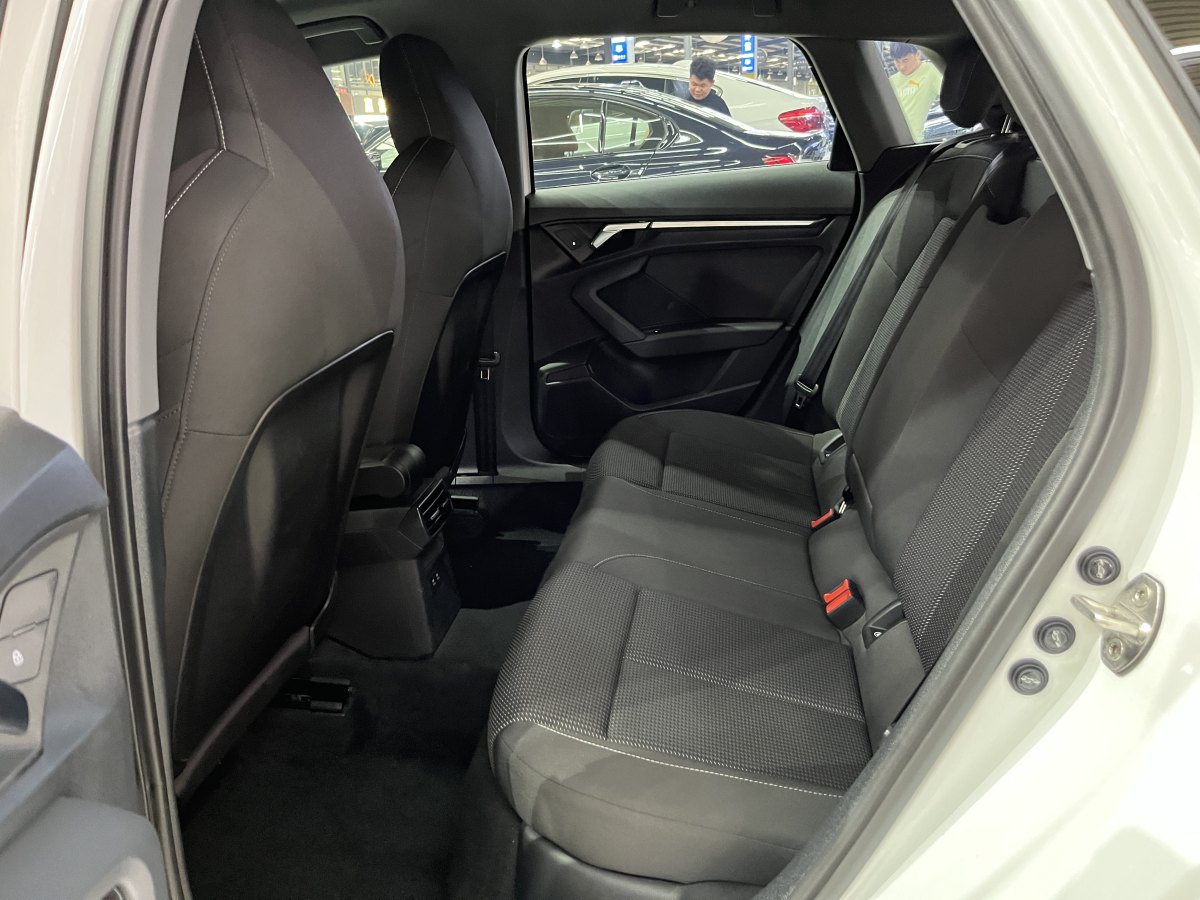 奧迪 奧迪A3  2021款 Sportback 35 TFSI 進(jìn)取運(yùn)動(dòng)型圖片