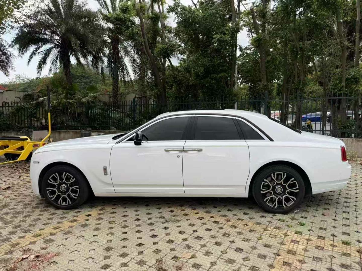 勞斯萊斯 古思特  2018款  6.6T Black Badge圖片