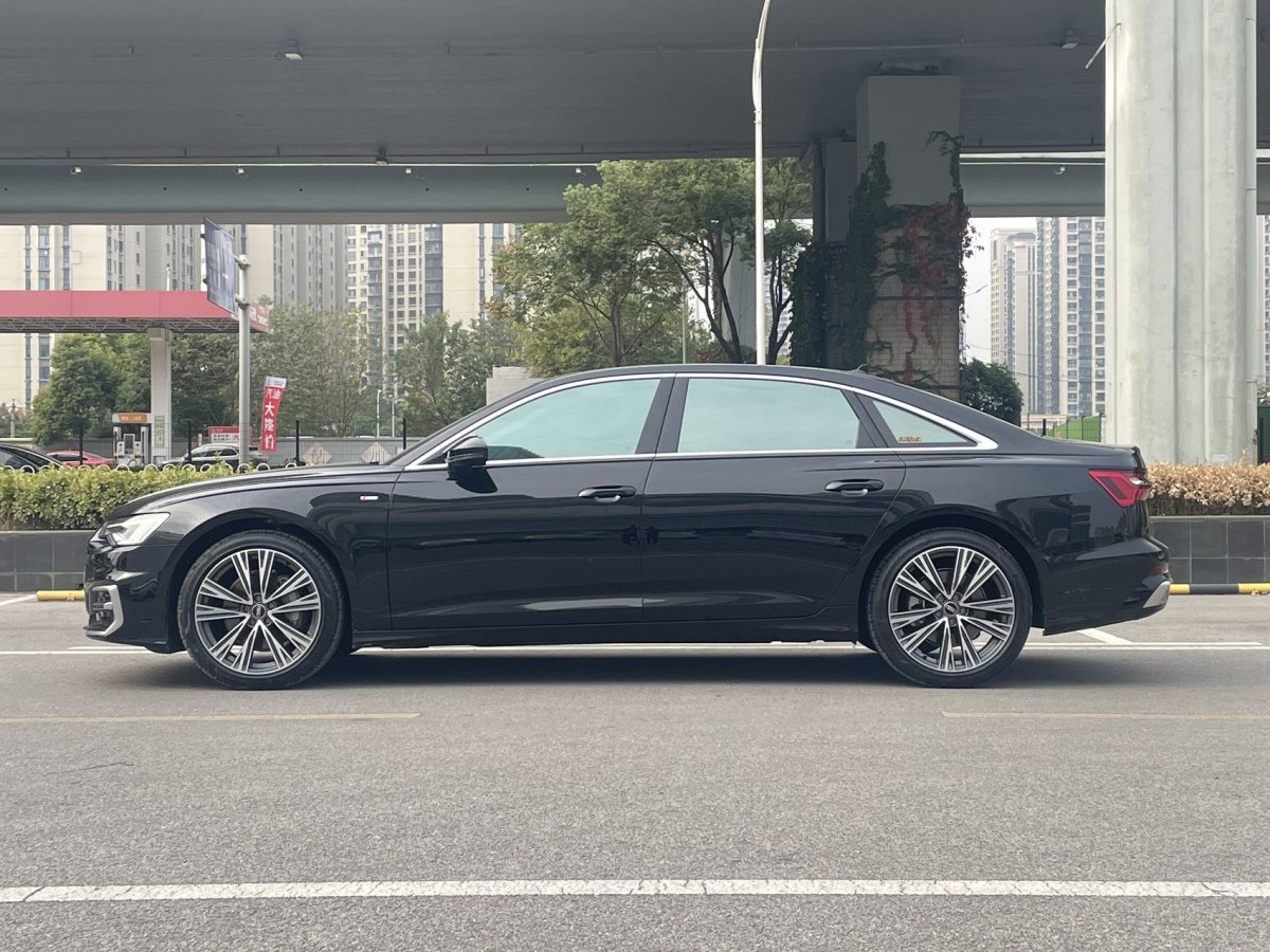 奧迪 奧迪A6L  2024款 45 TFSI 臻選動(dòng)感型圖片