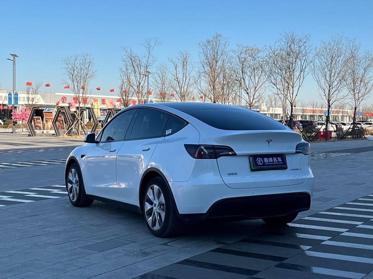 特斯拉 Model 3  2023款 煥新版 后輪驅(qū)動(dòng)圖片