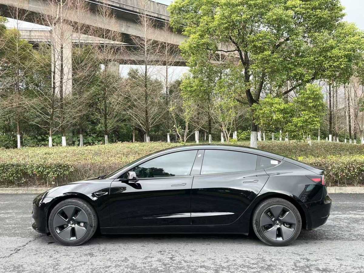 特斯拉 Model Y  2023款 后輪驅(qū)動(dòng)版圖片