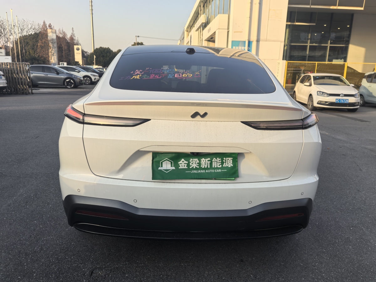 蔚來(lái) 樂(lè)道L60  2024款 60kwh 后驅(qū)版圖片