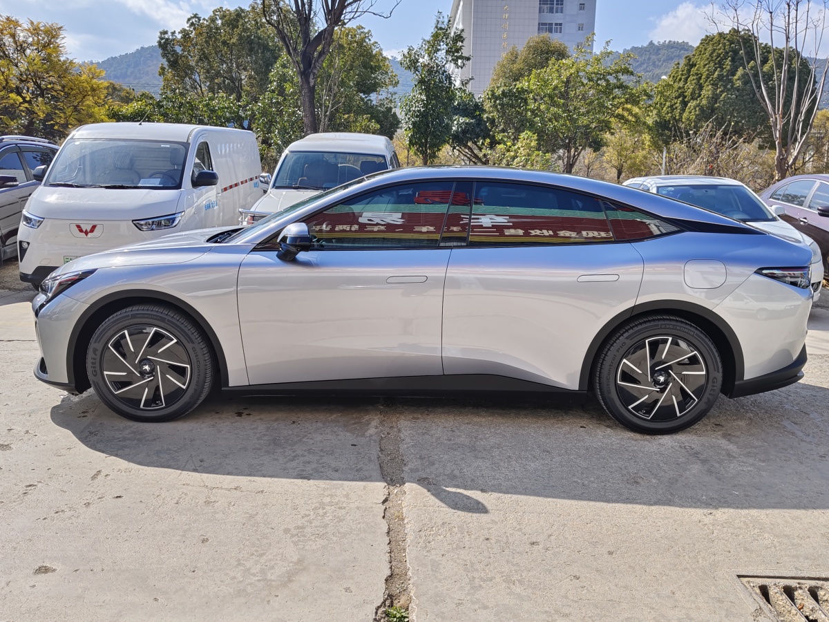 北汽新能源 極狐 阿爾法S5  2024款 560PRO 185kW圖片