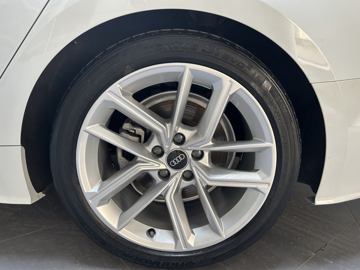 2023年7月奧迪 奧迪A5  2023款 Sportback 40 TFSI 時尚動感型