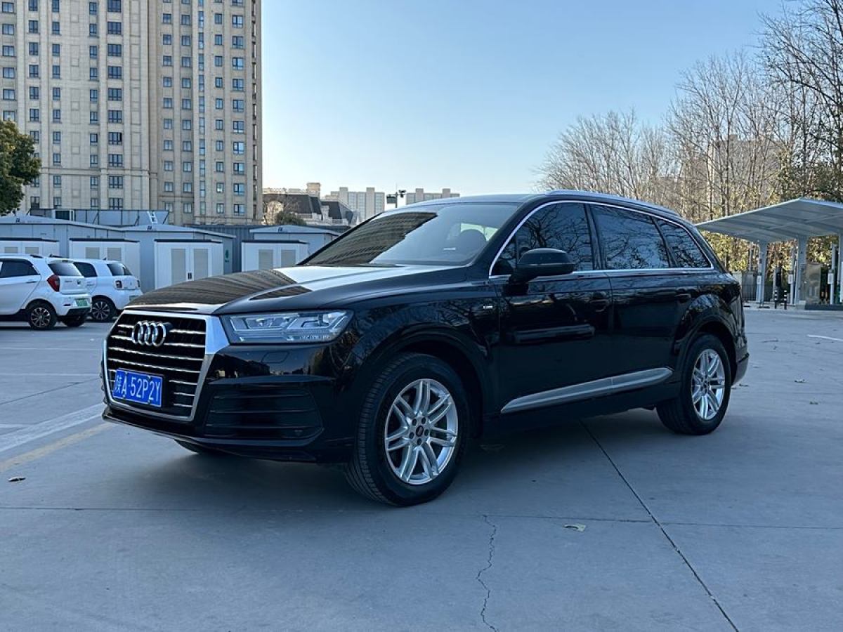 奧迪 奧迪Q7  2018款 40 TFSI S line運(yùn)動(dòng)型圖片