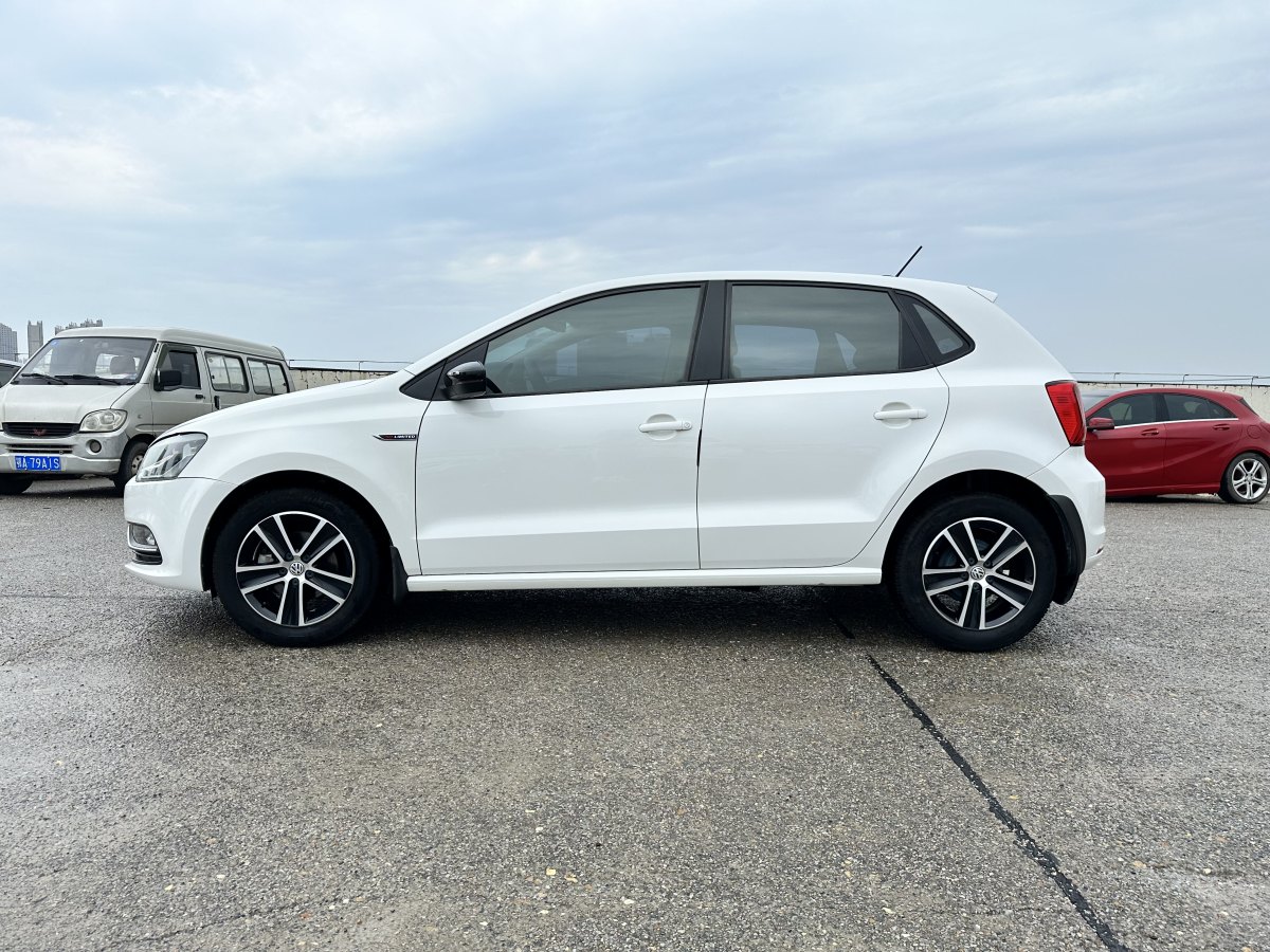大眾 Polo  2014款 1.6L 自動30周年紀(jì)念版圖片
