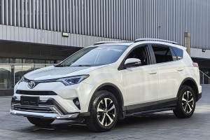 RAV4榮放 豐田 2.0L CVT兩驅(qū)先鋒版 國V