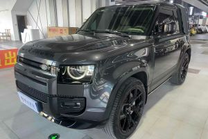 衛(wèi)士 路虎 110 V8