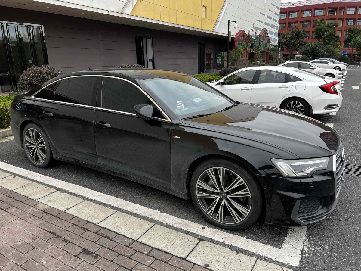 奧迪 奧迪A6L  2019款 45 TFSI quattro 臻選動感型圖片