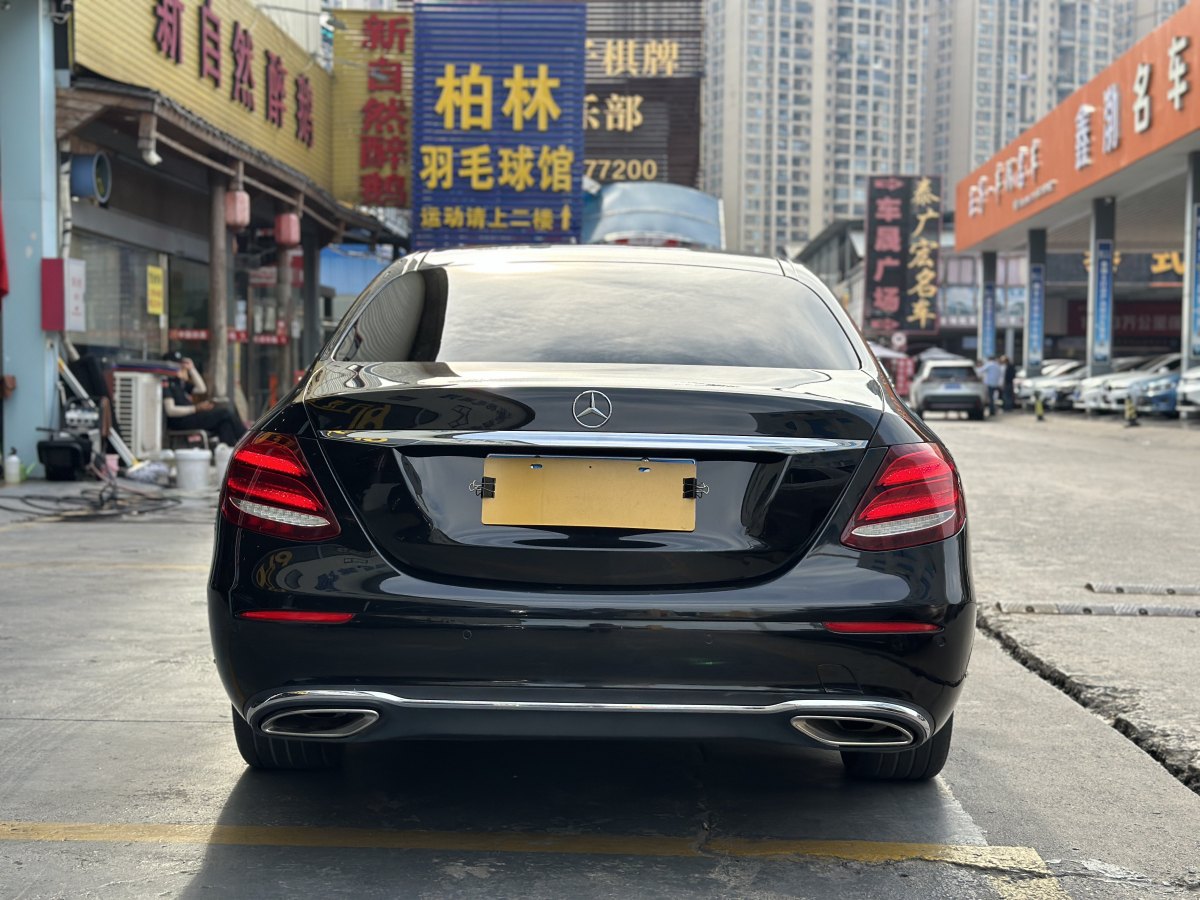 奔馳 奔馳E級(jí)  2019款 改款 E 300 L 豪華型圖片