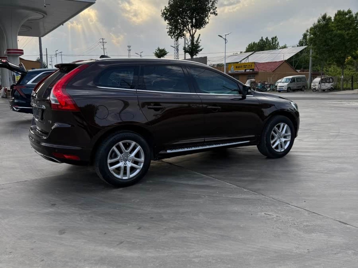 沃爾沃 XC60  2017款 T5 智進(jìn)升級(jí)版圖片