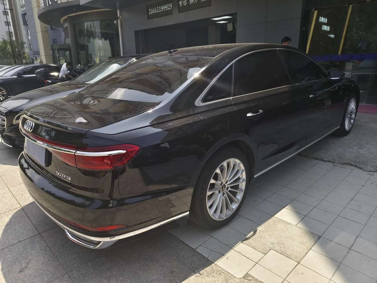 奧迪 奧迪A8新能源  2021款 A8L 60 TFSIe quattro圖片