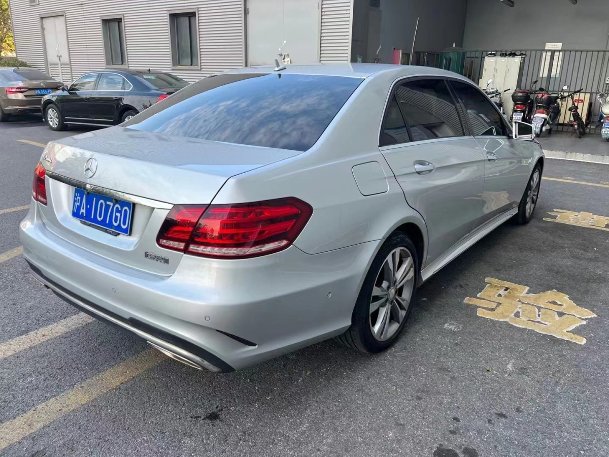 奔驰 奔驰e级  2015款 改款 e 260 l 运动型图片