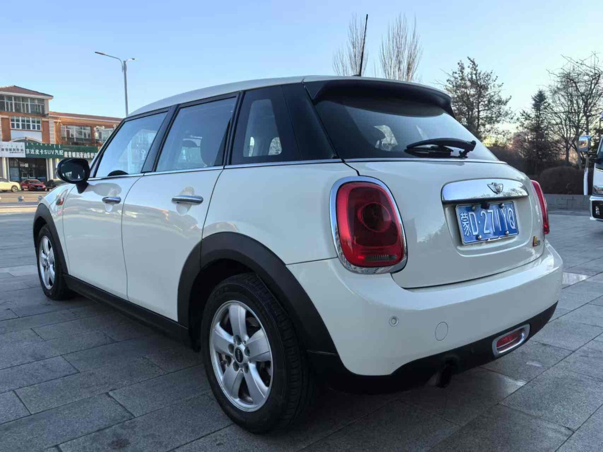 MINI MINI  2015款 1.2T ONE 五門版圖片