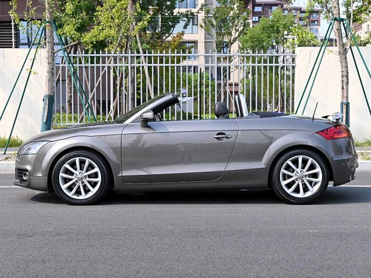 2011年8月奧迪 奧迪TT  2011款 TT Roadster 2.0TFSI