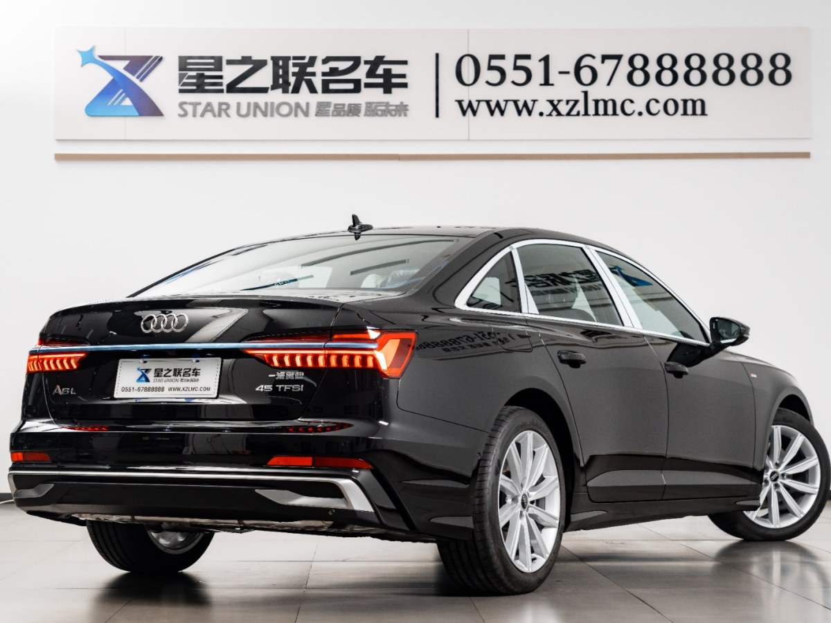 奧迪 奧迪A6L  2024款 45 TFSI 臻選動感型圖片