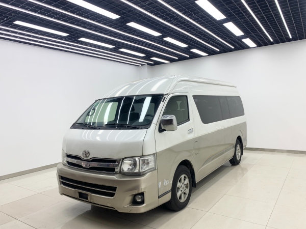 丰田 HIACE  2011款 2.7L自动标准版13座