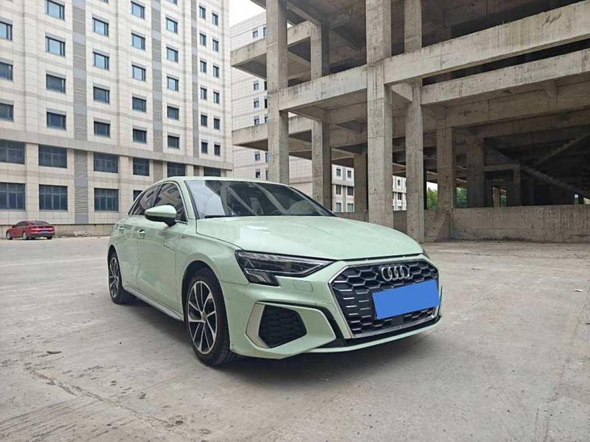 2021年8月奧迪 奧迪A3  2021款 Sportback 35 TFSI 進(jìn)取運(yùn)動(dòng)型