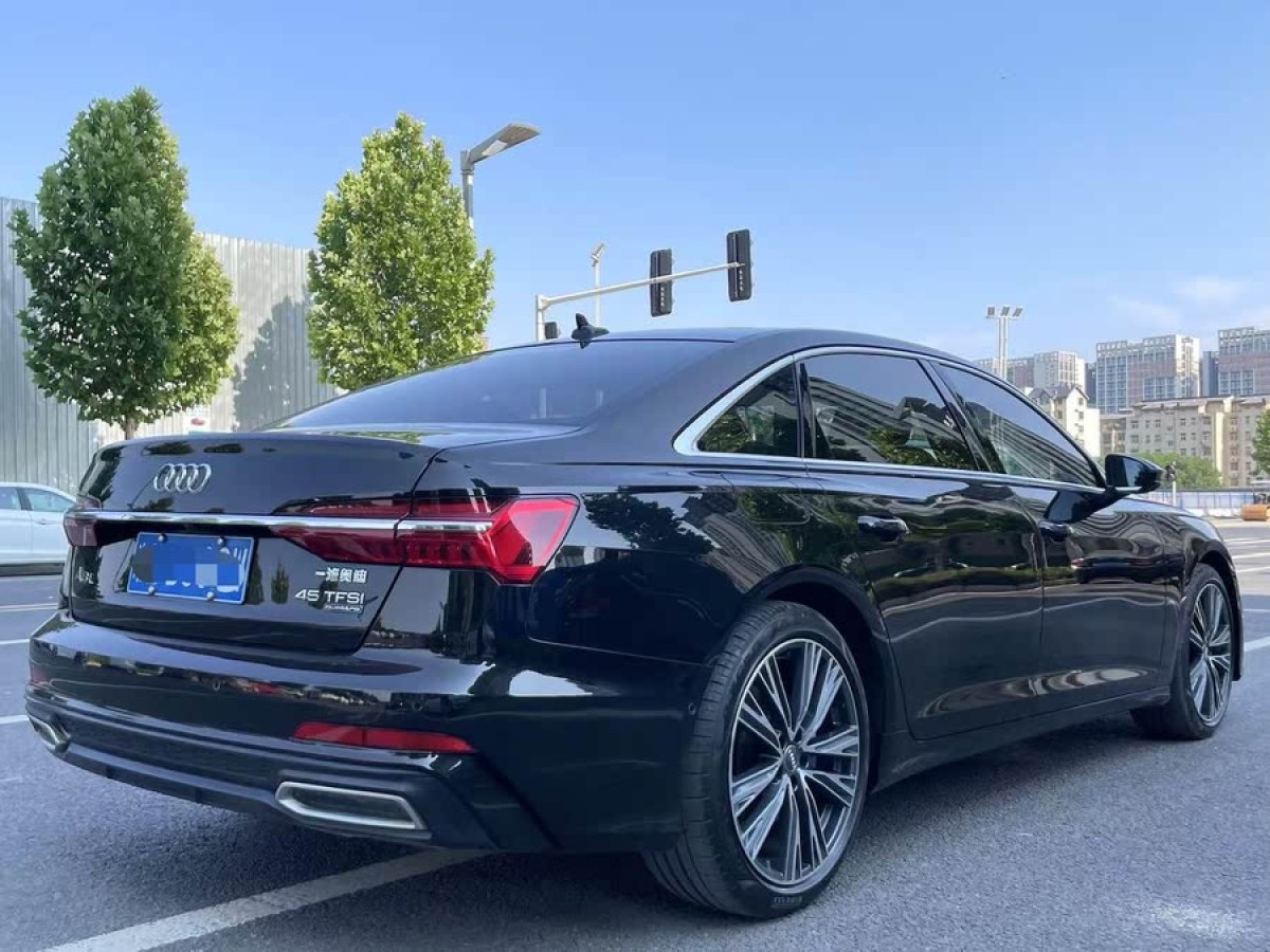 奧迪 奧迪A6L  2021款 45 TFSI quattro 臻選動(dòng)感型圖片