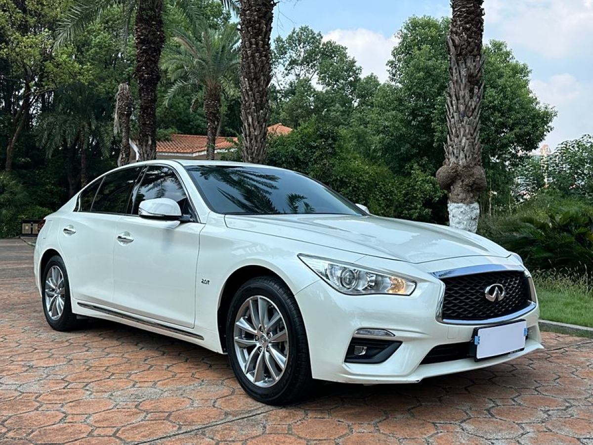 英菲尼迪 Q50L  2018款  2.0T 舒適版 國(guó)VI圖片