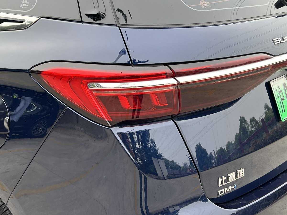 比亞迪 宋MAX新能源  2022款 DM-i 105KM 行政版圖片
