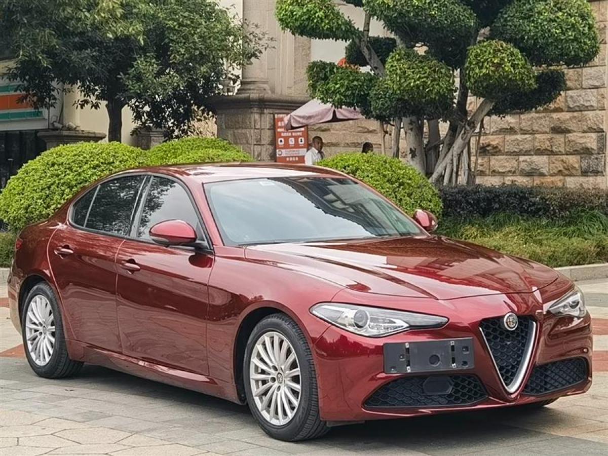 阿爾法·羅密歐 Giulia  2017款 2.0T 200HP 精英版圖片