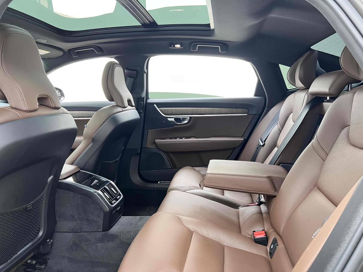 沃爾沃 S90  2023款 B5 智遠(yuǎn)豪華版圖片