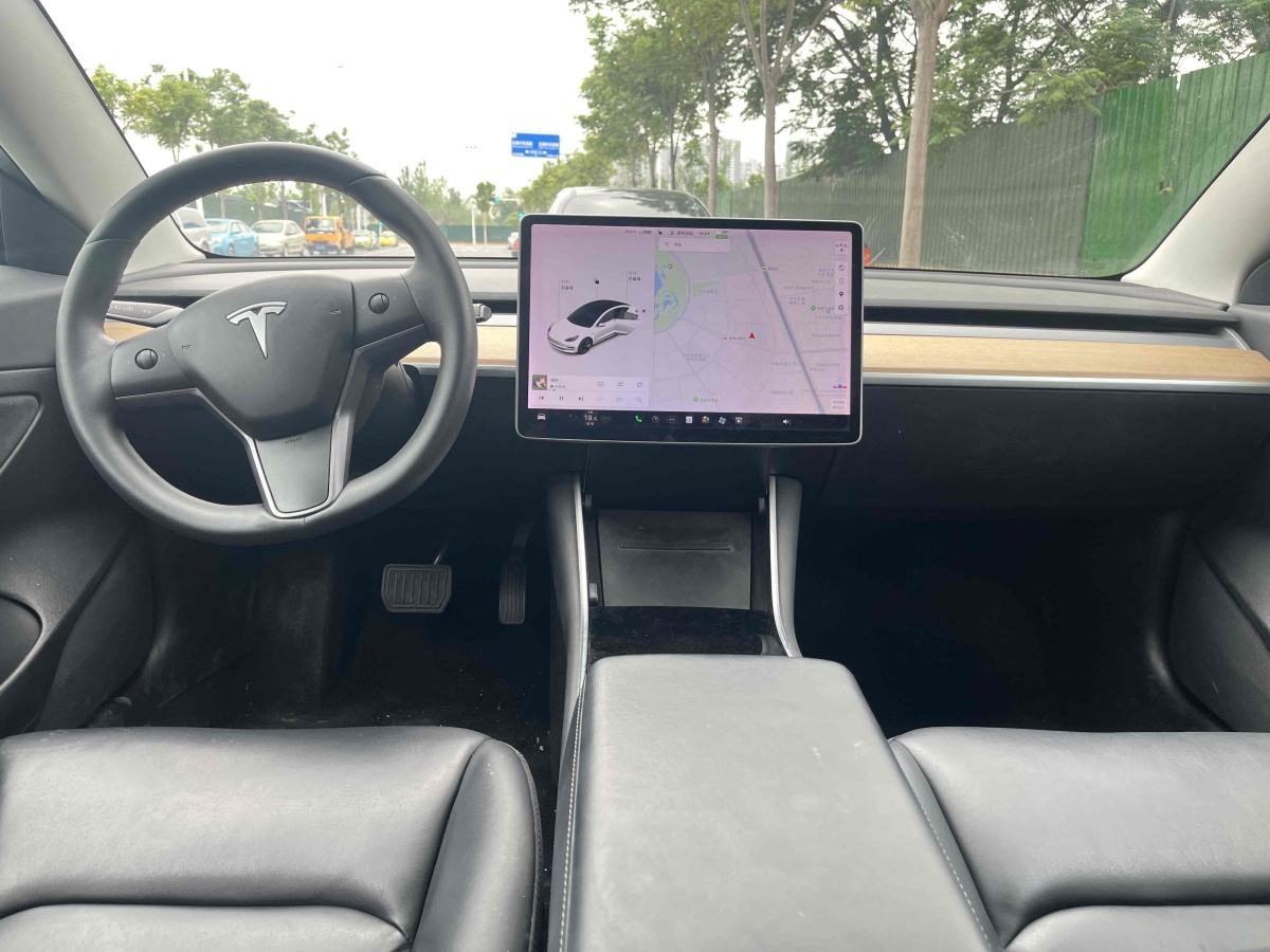 特斯拉 Model 3  2019款 標準續(xù)航后驅(qū)升級版圖片