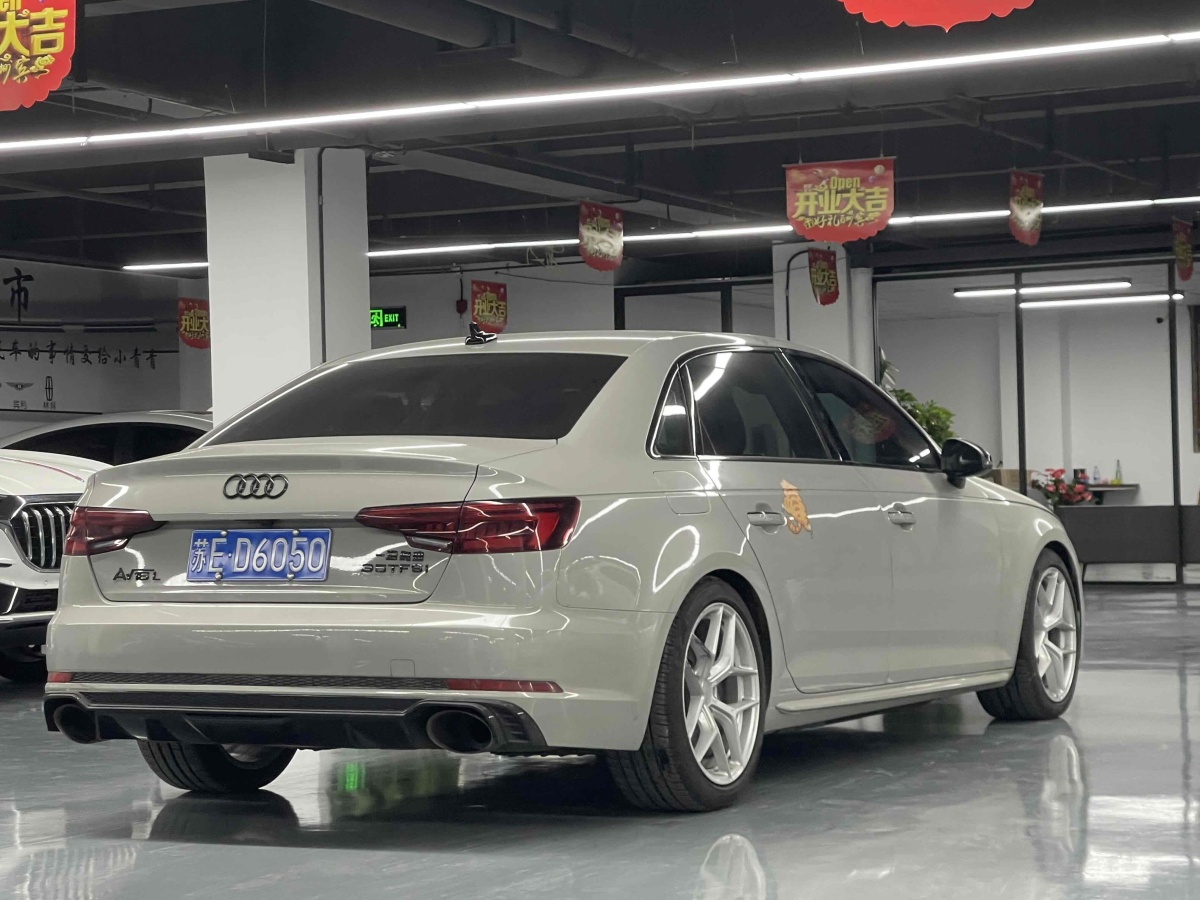 奧迪 奧迪A4L  2018款 30周年年型 40 TFSI 進(jìn)取型圖片