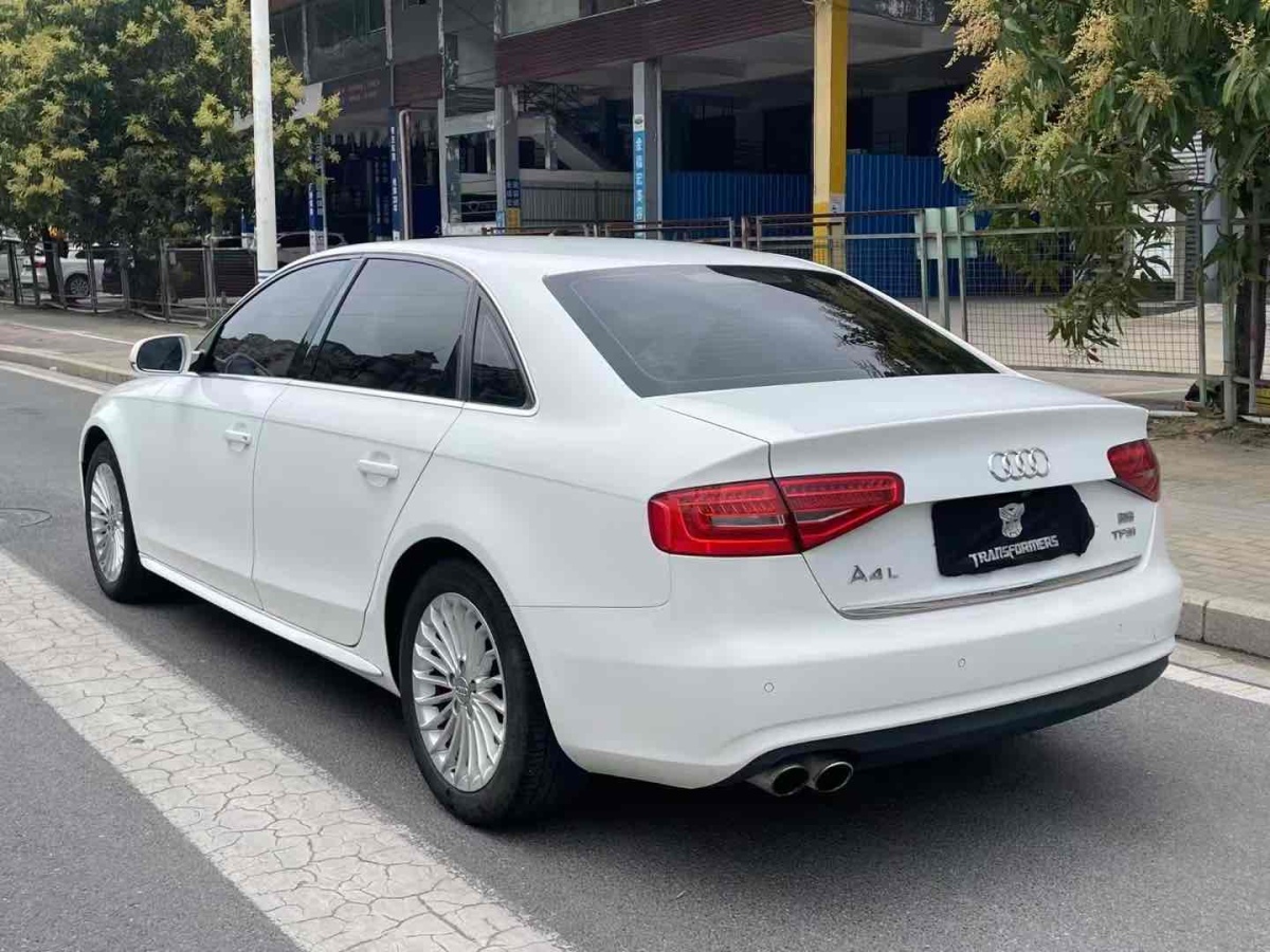 奧迪 奧迪A4L  2015款 35 TFSI 百萬紀(jì)念舒享版型圖片