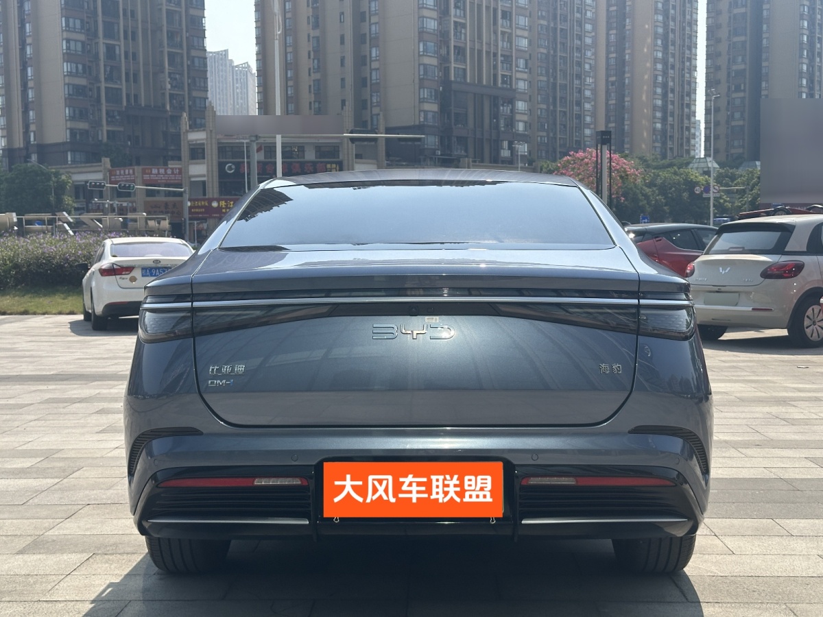 比亞迪 海豹  2023款 DM-i 1.5L 121km 尊貴型圖片