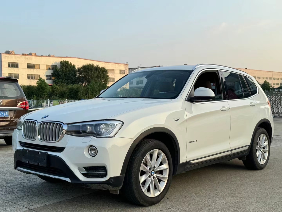 寶馬 寶馬X3  2014款 xDrive20i X設(shè)計(jì)套裝圖片