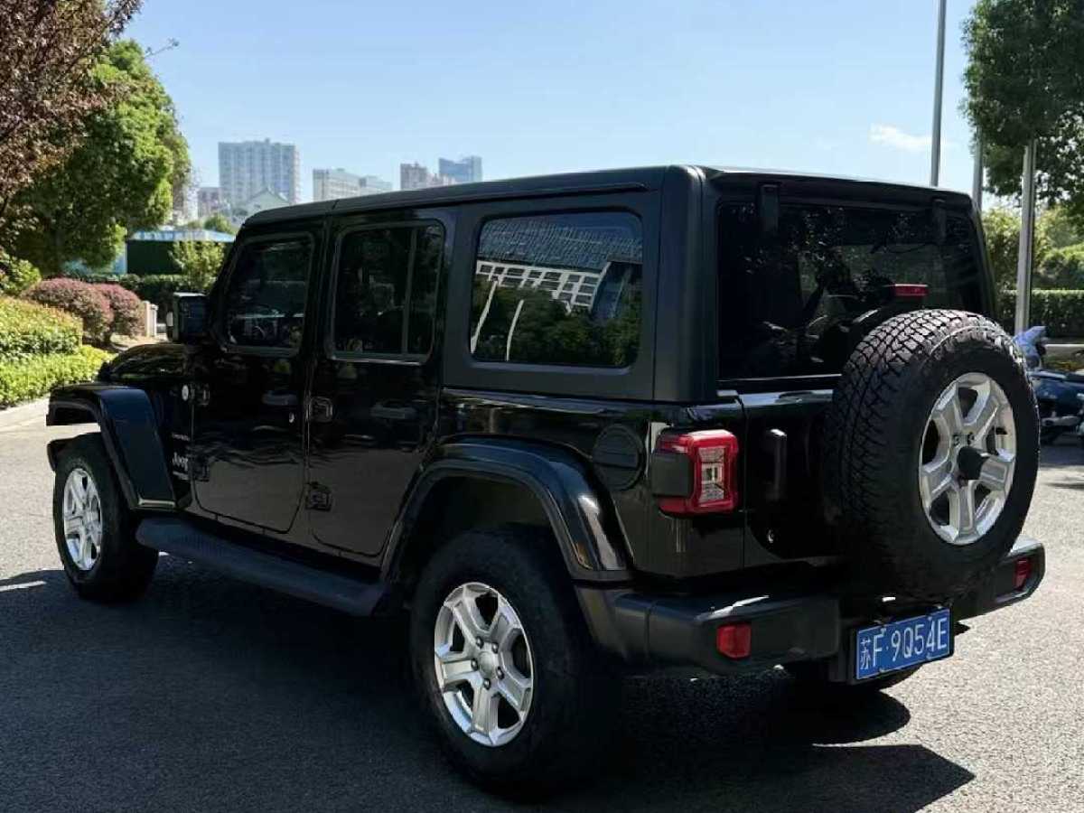 Jeep 牧馬人  2019款 2.0T Sahara 四門(mén)版 國(guó)VI圖片