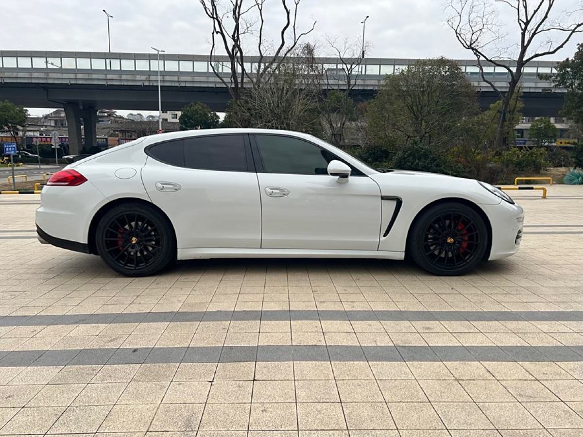 2014年11月保時(shí)捷 Panamera  2014款 Panamera 4 3.0T