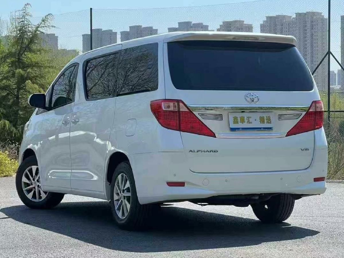 豐田 埃爾法  2015款 3.5L 尊貴版圖片