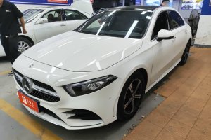 奔馳A級 奔馳 改款 A 200 L 運(yùn)動轎車時尚型