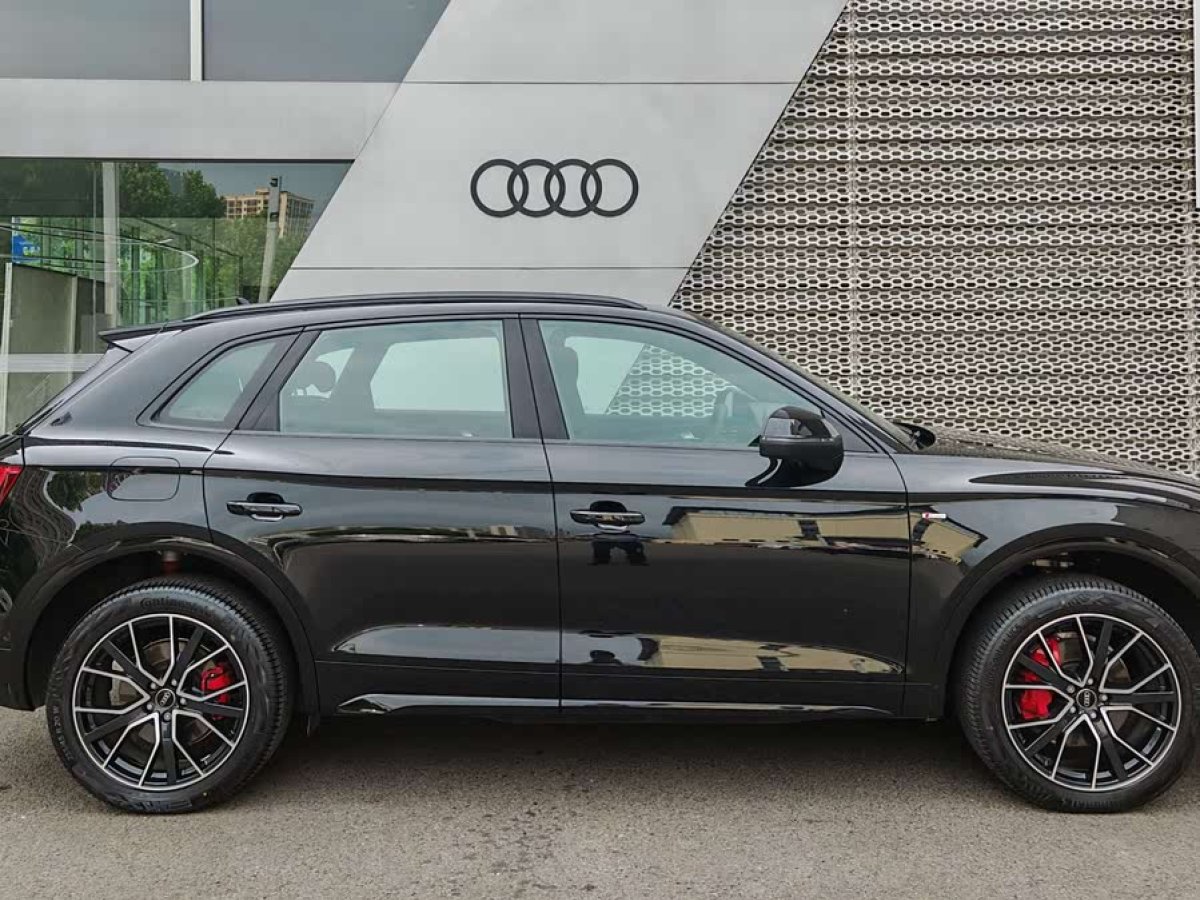 奧迪 奧迪Q5L  2024款 45 TFSI 豪華動(dòng)感型圖片