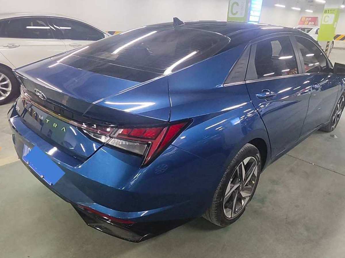 現(xiàn)代 伊蘭特  2021款 1.5L LUX尊貴版圖片