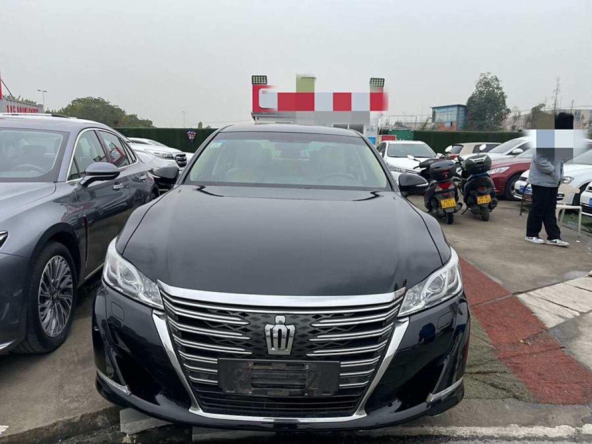 豐田 皇冠  2015款 2.0T 先鋒版圖片