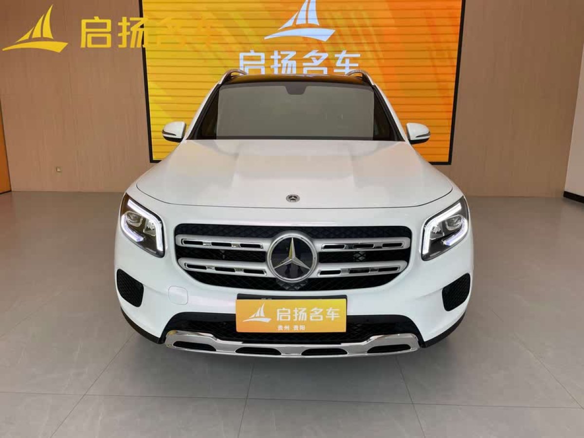奔馳 奔馳GLB  2024款 改款 GLB 220 時尚型圖片